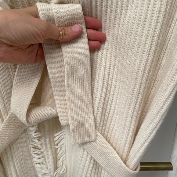Intermix Womens Wool Cashmere Ivory Kimono Fringe Belted Vest Size S - Picture 5 of 7